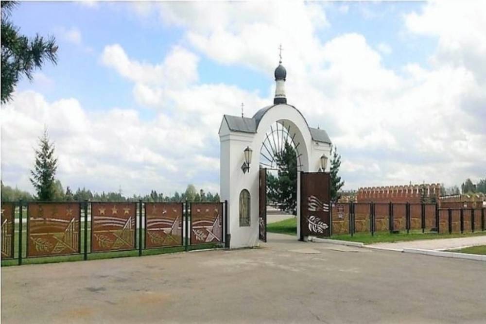 Рецидивисты из Ржева украли ворота с мемориального кладбища