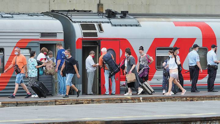 Почти 40 тысяч пассажиров перевозят поезда между Москвой и Химками ежедневно