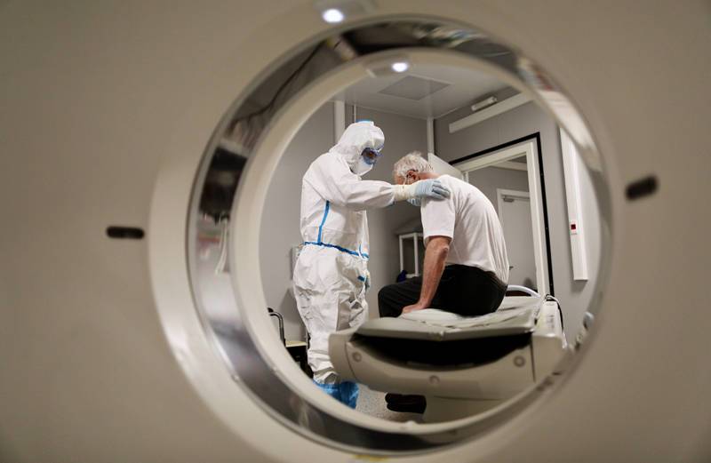 Коронавирусом в России заболели еще 22430 человек