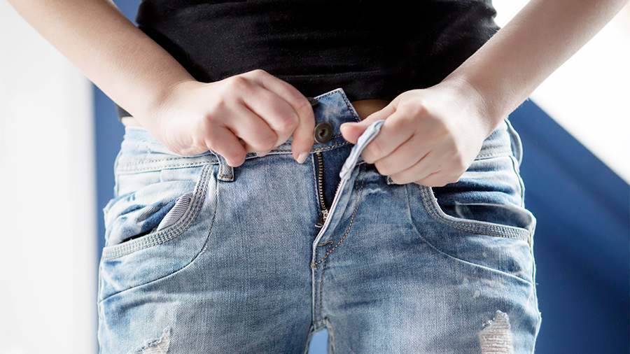 Врачи рассказали о способе определить риск развития диабета по джинсам