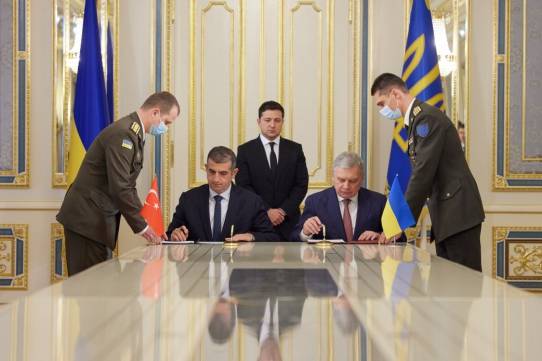 Турция построит под Киевом центр испытаний беспилотников