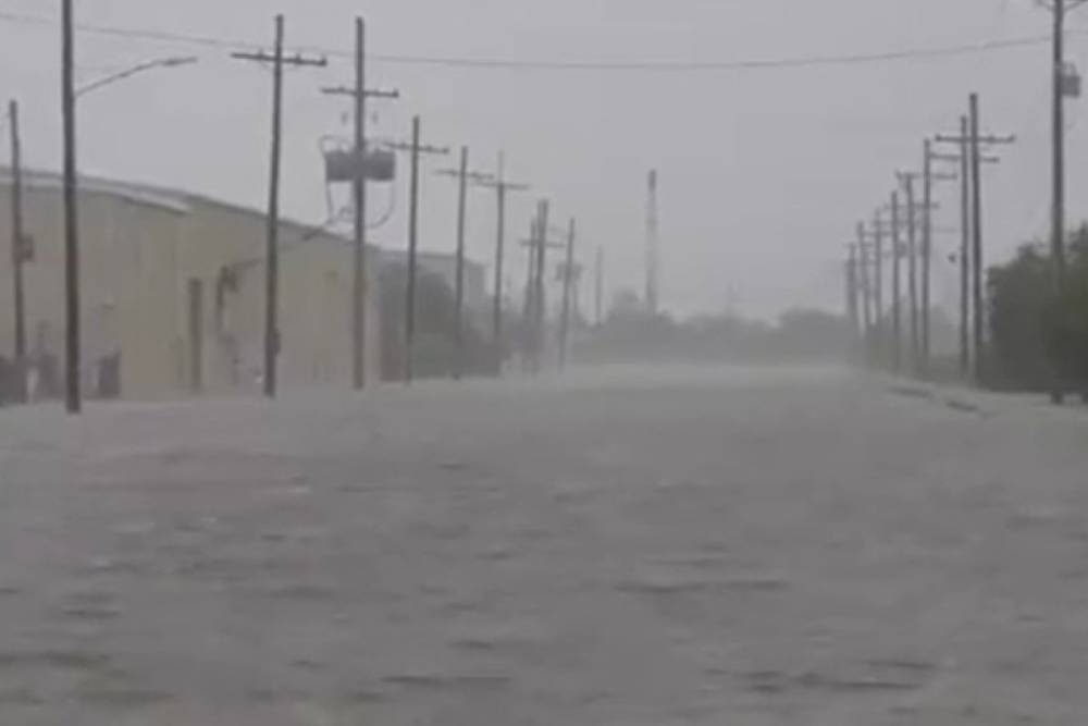 Жертвами наводнений из-за урагана Ида в США стали 29 человек
