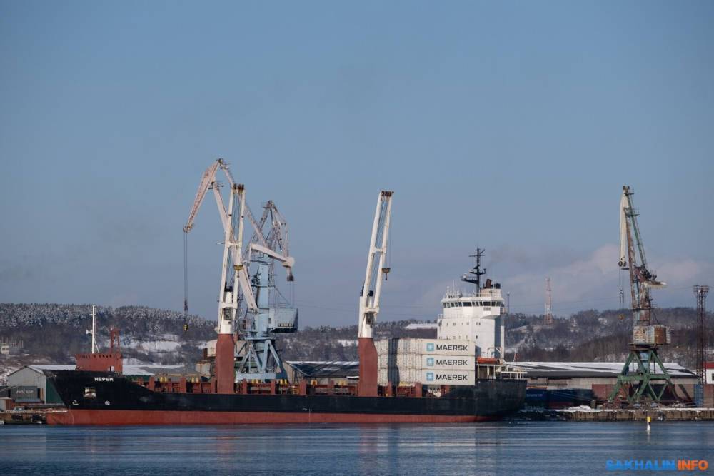 Путин о крупнейшем рыбном порте в Корсакове: "Мне очень нравится"