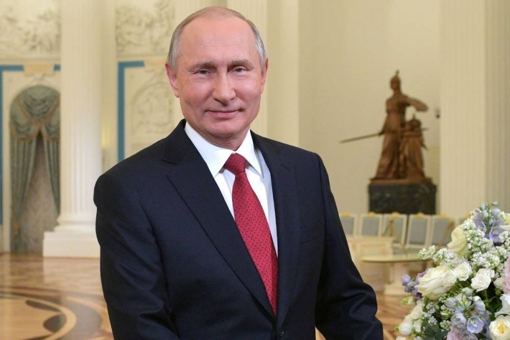 В сентябре Владимир Путин поздравит 137 брянских долгожителей