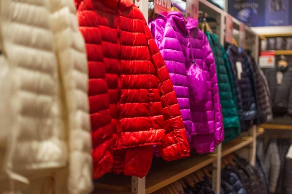 Петербуржцы массово скупают зимнюю одежду