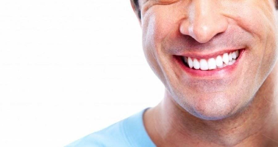 Ученые выяснили, что тип улыбки влияет на коммуникацию