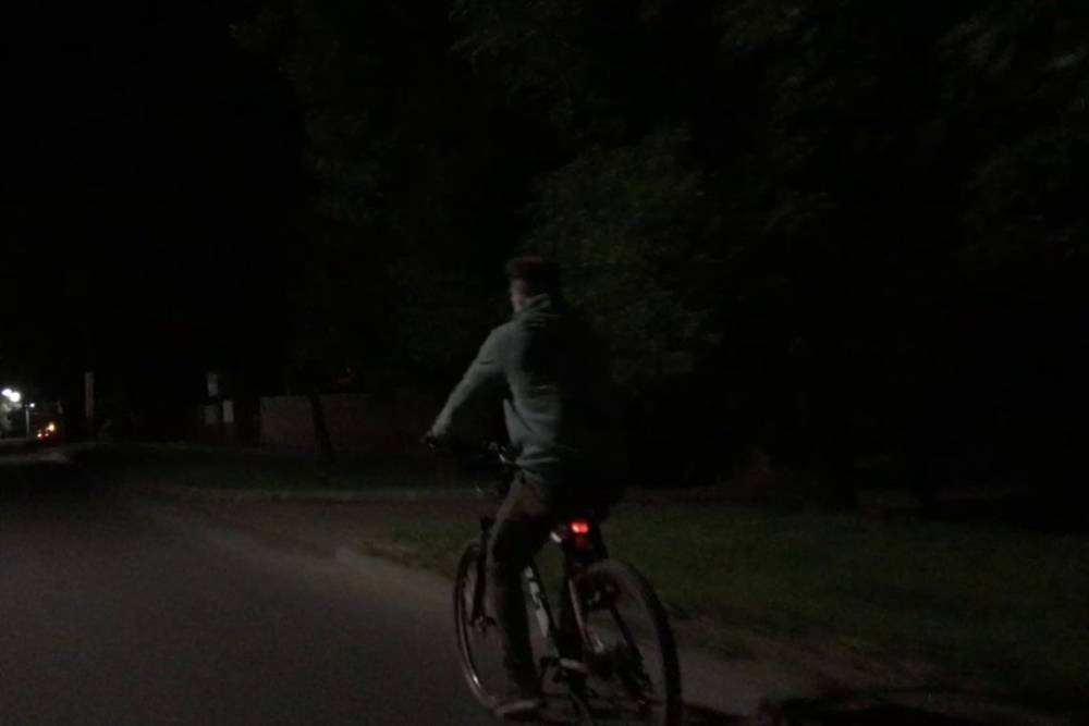 В Брянске пьяный мужчина украл велосипед и потерял его