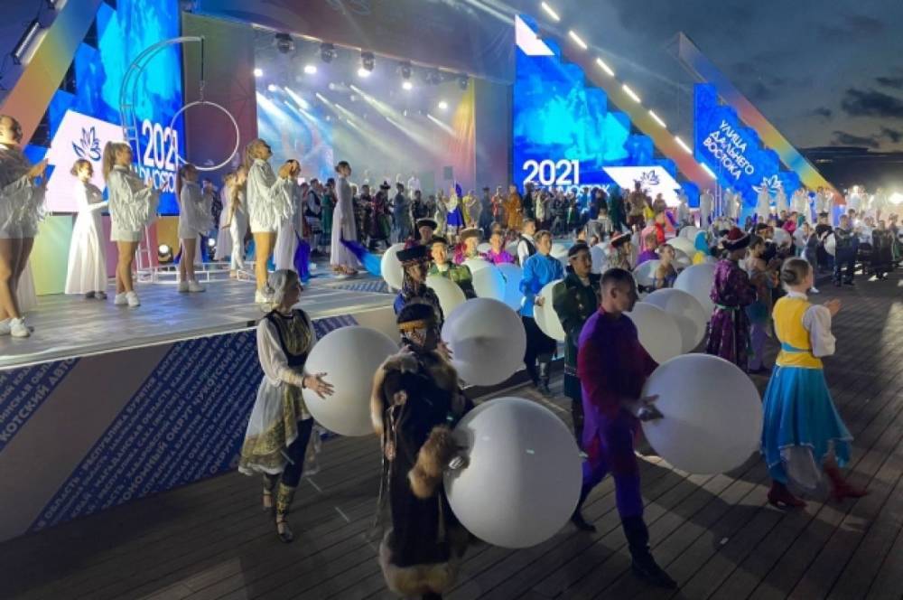 Церемония открытия выставки «Улица ДВ» состоялась в рамках ВЭФ-2021