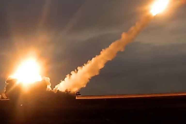 Системы ПВО Сирии атаковали израильские истребители