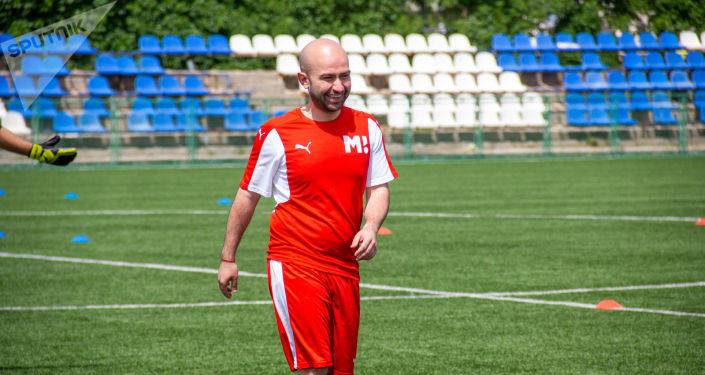 "Спасибо за эмоции": Нобель Арустамян побывал на игре сборной Армении в Скопье