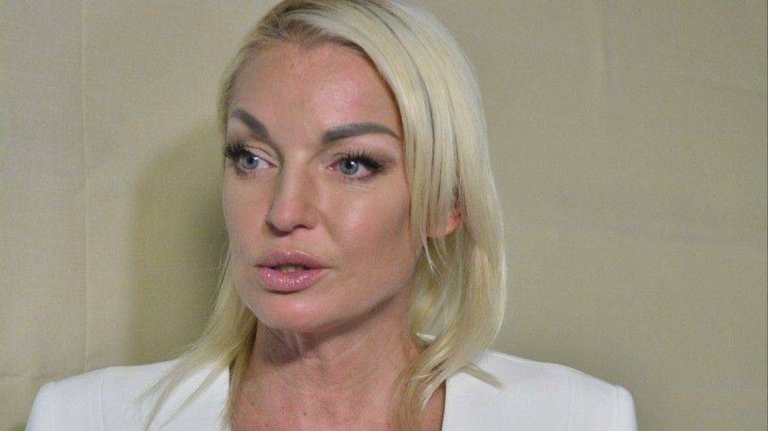 Волочкова рассказала, почему на самом деле ее травит экс-солистка «Стрелок»