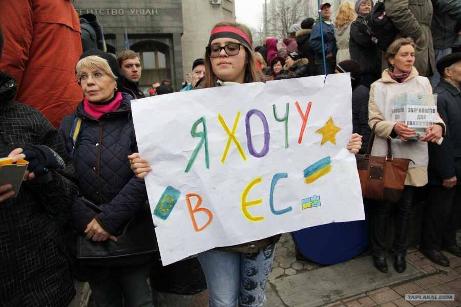 «Зря скакали на Майдане?»: на Украине прокомментировали планы ЕС по отмене безвиза