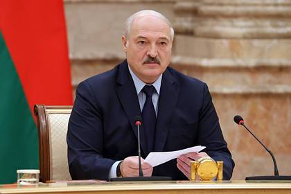 Лукашенко ответил на обвинения Польши в отравлении мигрантов наркотиками