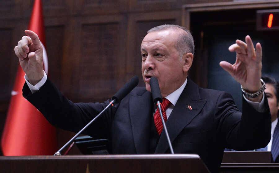 Президент Турции обвинил сотрудника администрации Байдена в «режиссировании террористов»