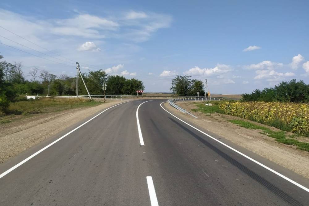 Между двумя ставропольскими селами за 100 млн отремонтировали дорогу