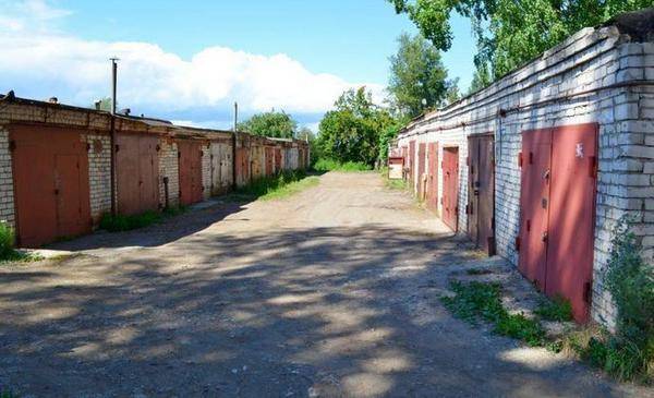 Жители Тюменской области начали оформлять земельные участки, занятые гаражами