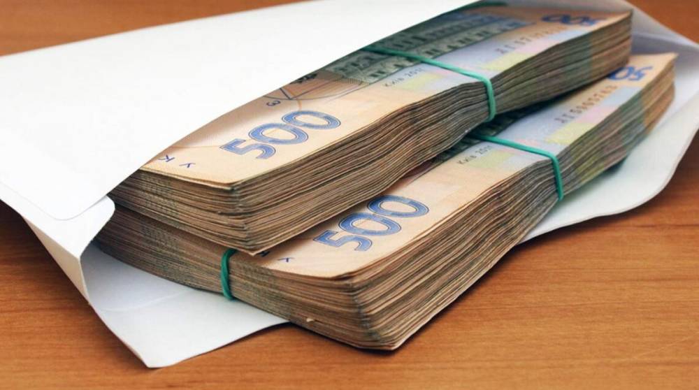 Меньше половины украинцев получают зарплату официально – соцопрос