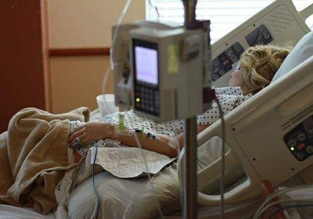 За сутки в Украине заболели коронавирусом 1379 человек, из них - 17 скончались