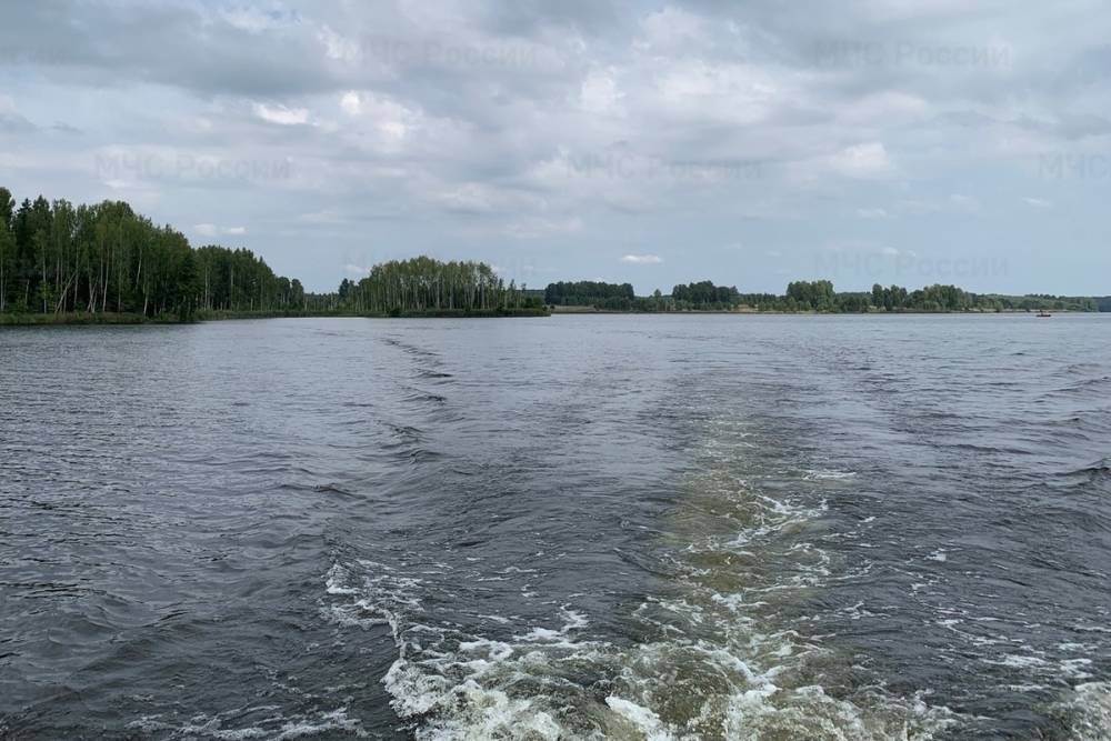 Патрули МЧС вышли в рейды на водоемы шести районов Смоленской области