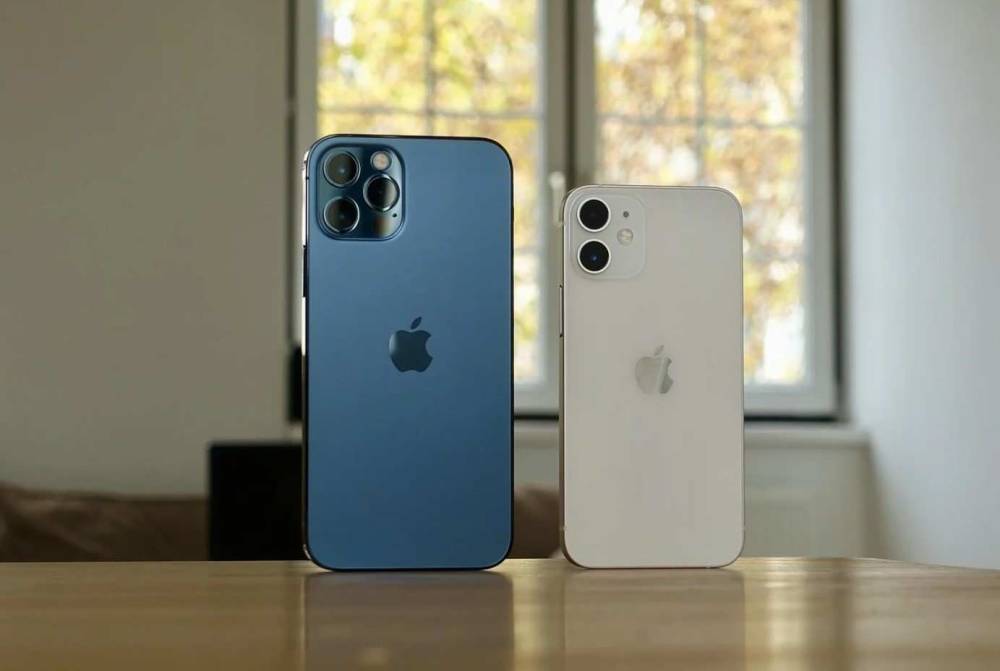 iPhone 12 подешевел в официальном интернет-магазине Ozon