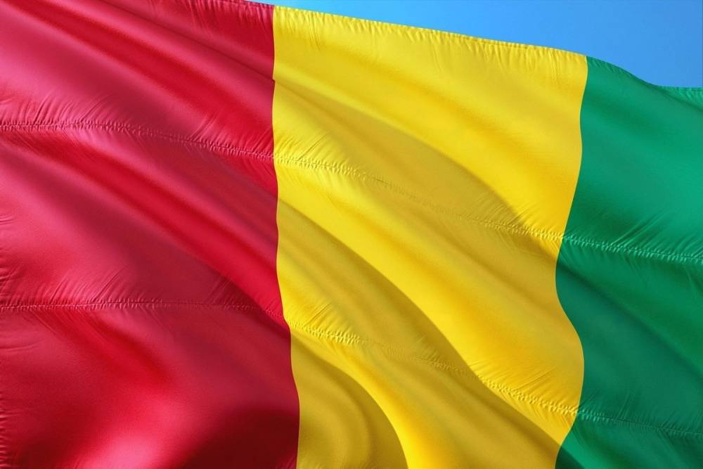 Военные мятежники арестовали президента Гвинеи