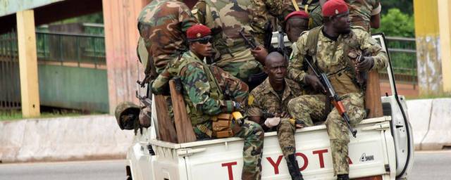 Госдеп США призывает противоборствующие стороны в Гвинее не прибегать к насилию
