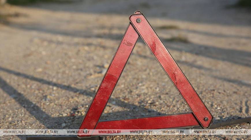В Слонимском районе перевернулась легковушка: пострадали двое детей