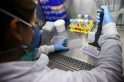 Вирусолог оценил возможность утечки коронавируса из лаборатории в Ухане