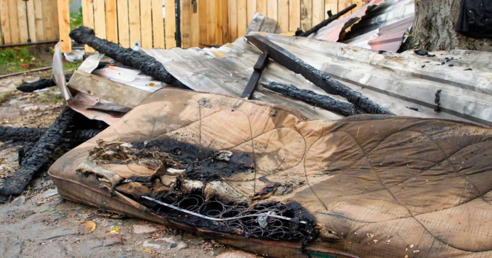 Школьник из Славского района спас свой дом от пожара