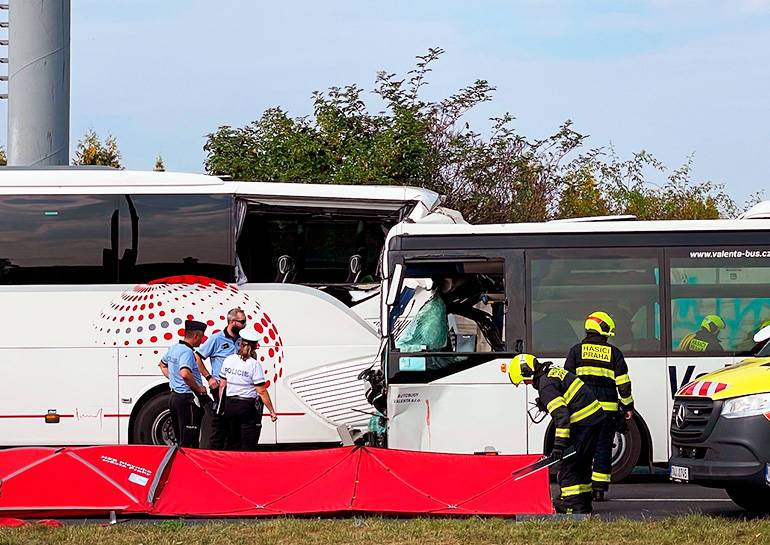 В Праге столкнулись два автобуса