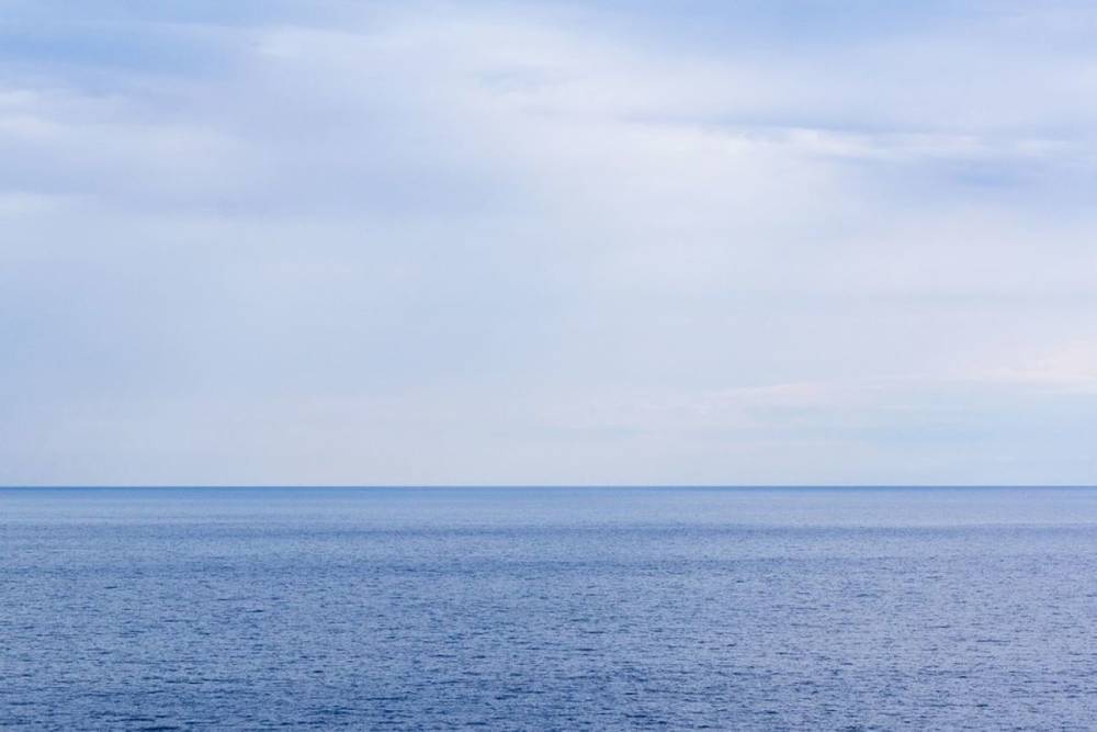По меньшей мере один человек погиб при ЧП с участием катера в Баренцевом море