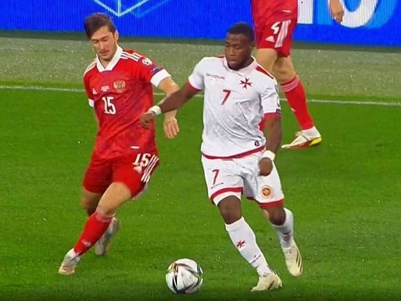 Отмучившись три четверти матча, сборная России по футболу все же одолела Мальту
