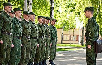 Отправка призывников в армию Беларуси начнется на месяц раньше обычного: почему?