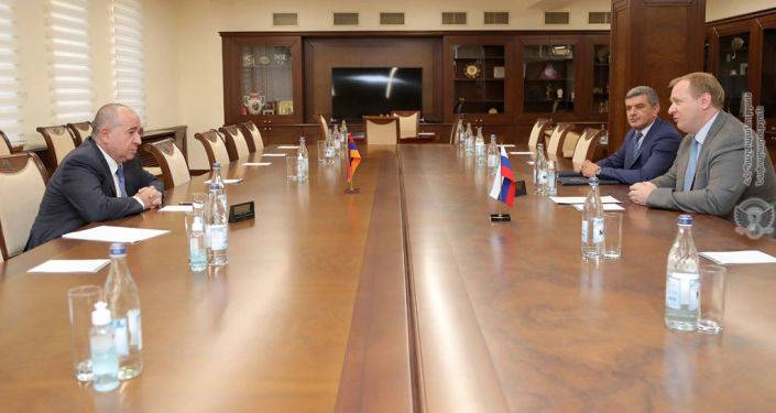 Министр обороны Армении заявил о стратегической роли ЮКЖД в сфере перевозок