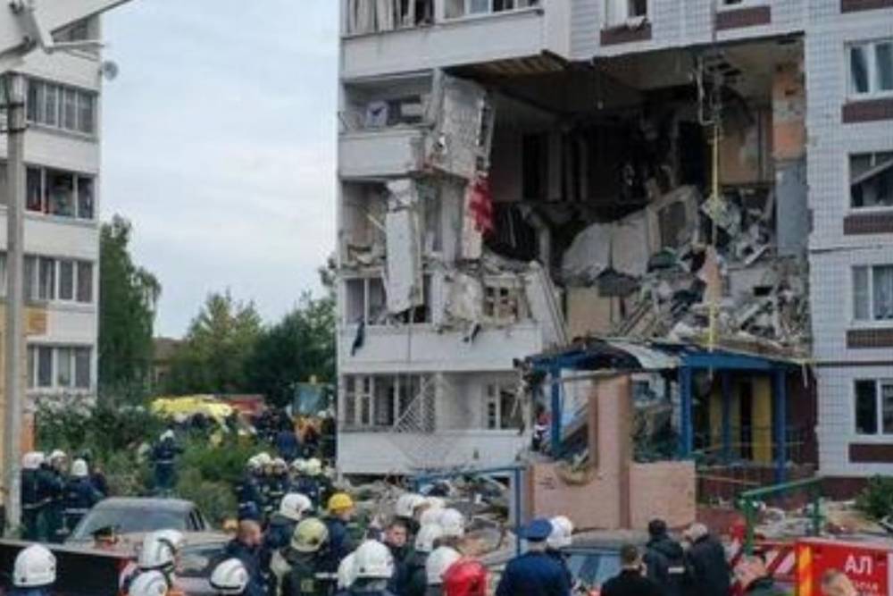 Спасатели извлекли первого погибшего из-под завалов в Ногинске