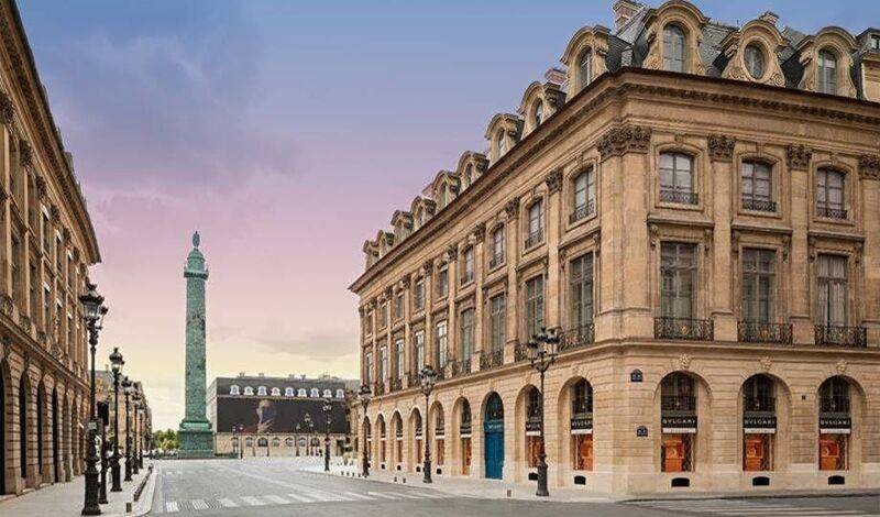 В центре Парижа ограбили ювелирный бутик Bulgari