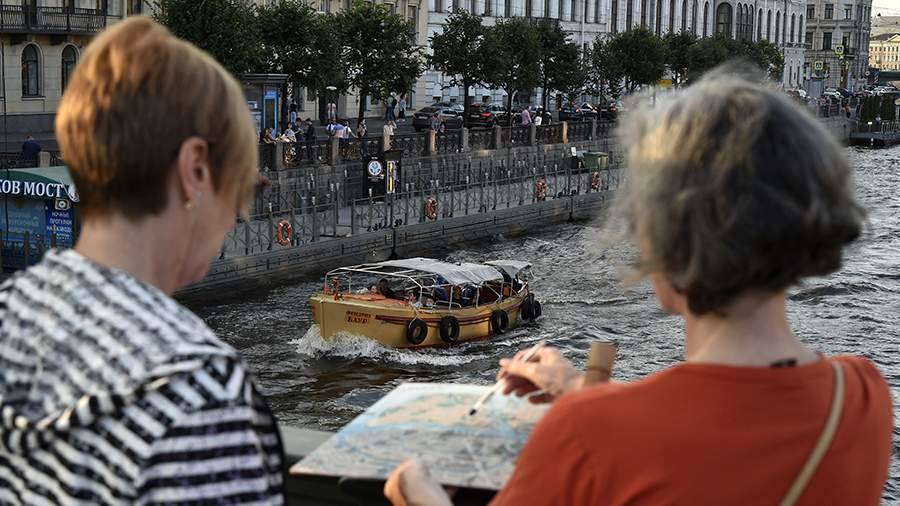 Аналитики назвали самые популярные туристические направления среди россиян осенью