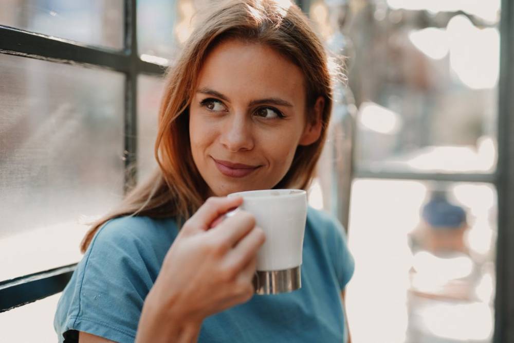 Не кофе единым: 7 полезных напитков, которые помогут проснуться