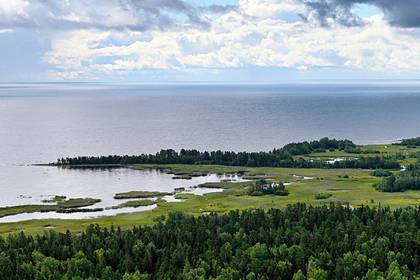 Россияне назвали лучшие озера страны для путешествий осенью