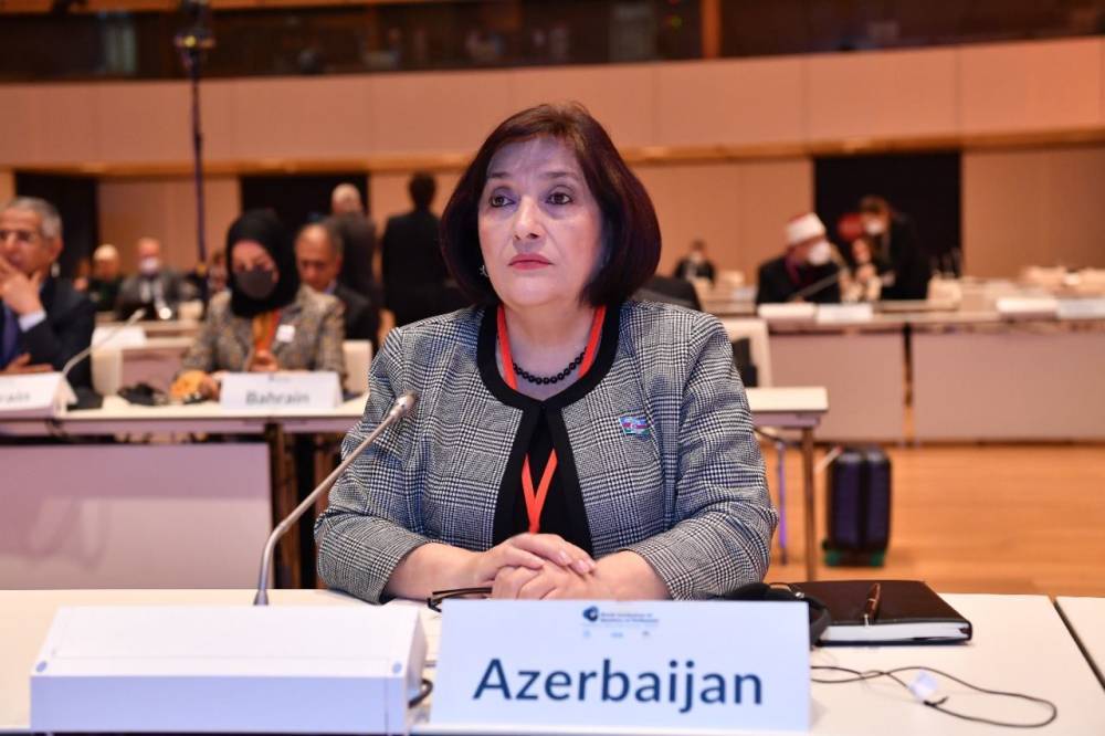 Спикер парламента Азербайджана выступила на Глобальном саммите по борьбе с терроризмом (ФОТО)