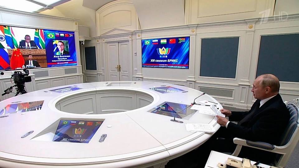 Владимир Путин принял участие в XIII саммите БРИКС, который прошел в режиме видеоконференции