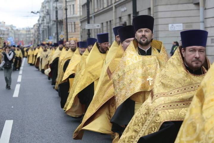 В петербургской епархии опечалены отменой крестного хода на юбилей Александра Невского