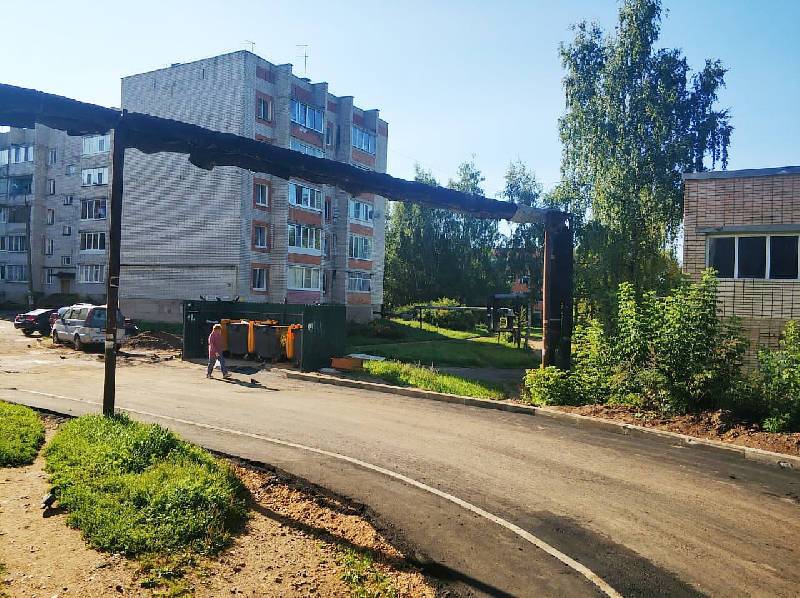 В Смоленске отремонтировали 19 проездов из 41