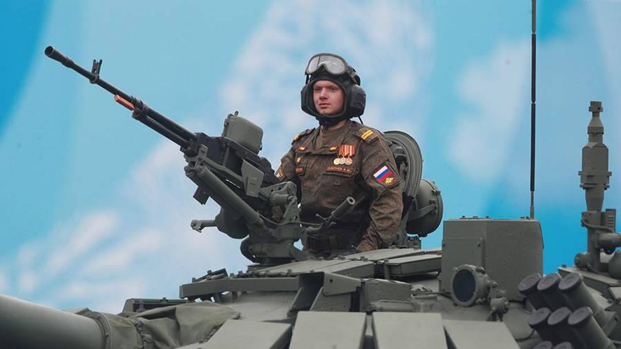Шойгу назвал службу в армии РФ по-настоящему престижной