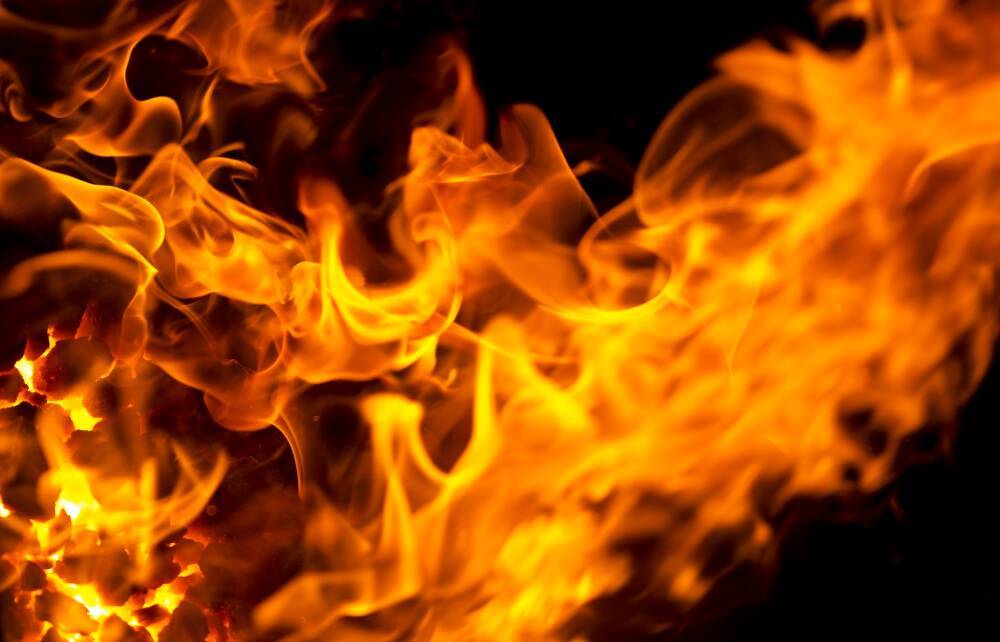 Один человек погиб при пожаре в частном доме под Иркутском
