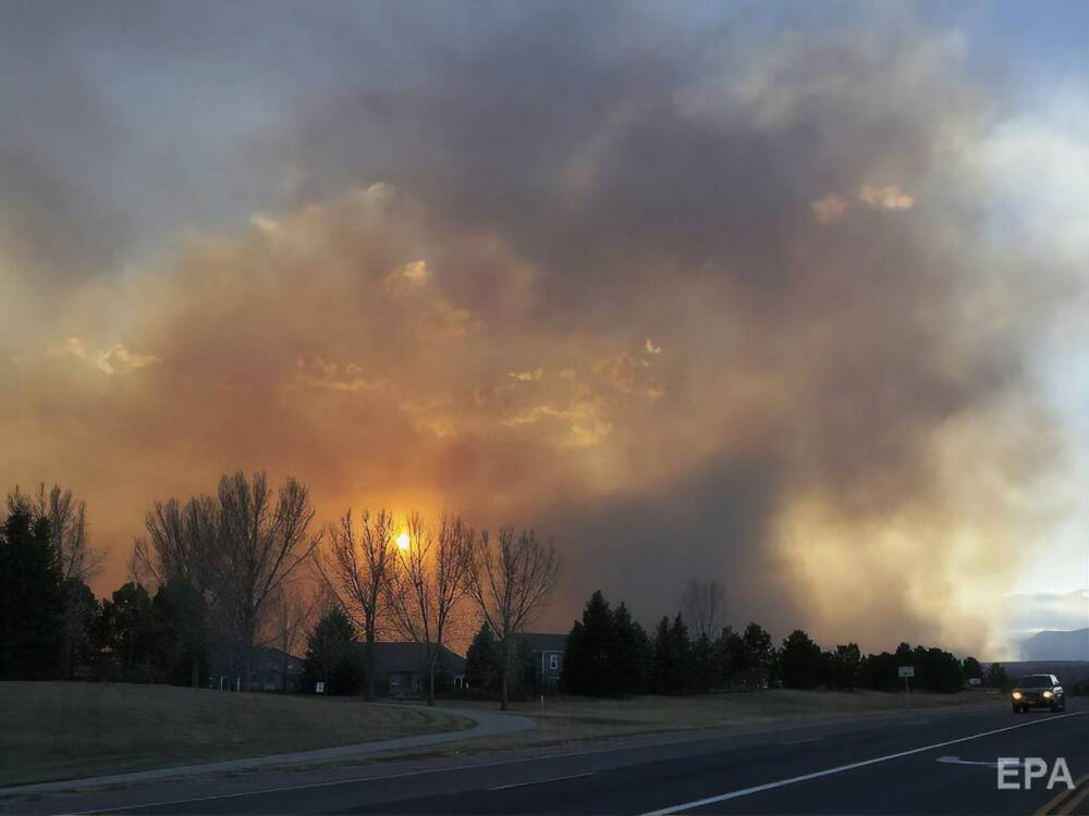 "Новогоднее чудо". В Колорадо вспыхнули масштабные пожары, более 500 домов сгорело, но никто не погиб