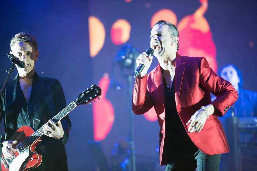 Латышское телевидение насмешило пользователей Сети переводом песни группы Depeche Mode
