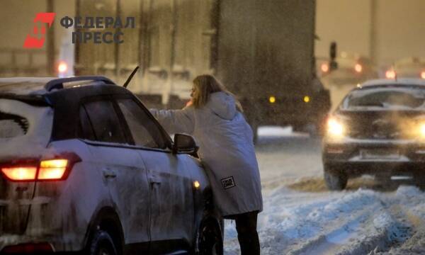 Россиянам придется доплачивать за снег на крыше машины