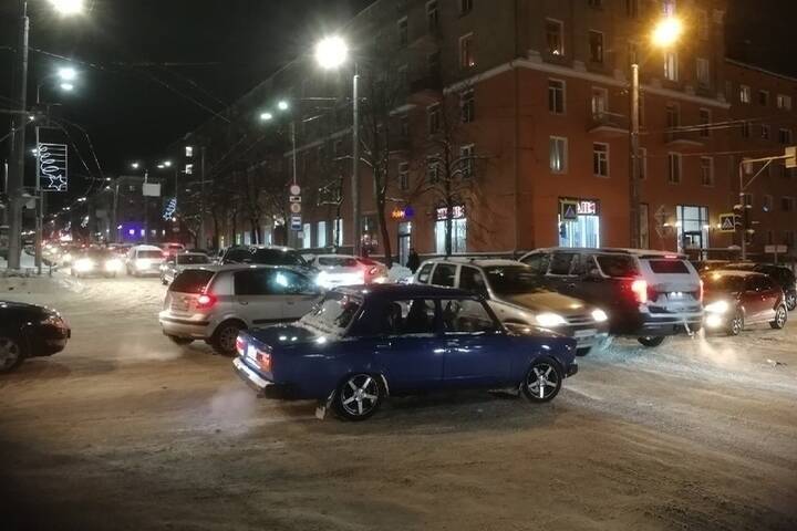 Светофоры на открывшемся участке улицы Куйбышева в Петрозаводске отрегулируют