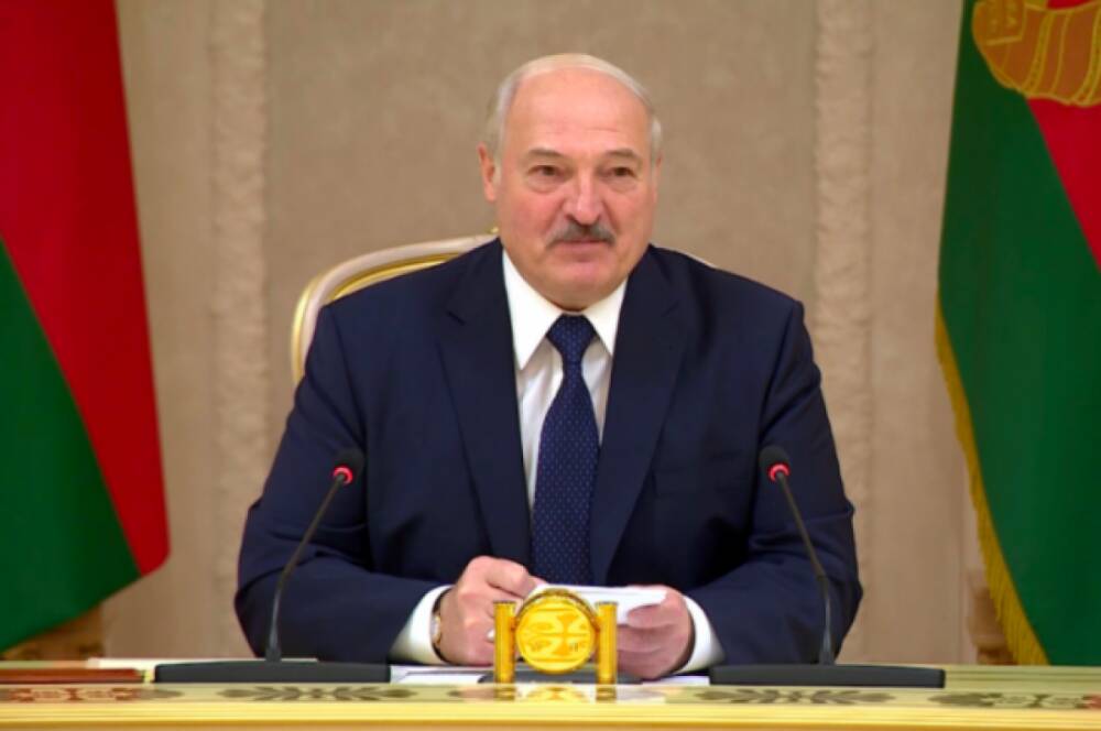 Лукашенко призвал Узбекистан извлечь уроки из событий в Казахстане